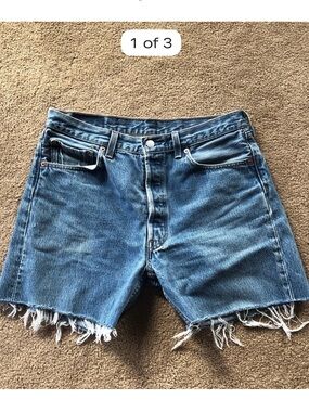 Vintage 501 Levi’s cut off denim Shorts